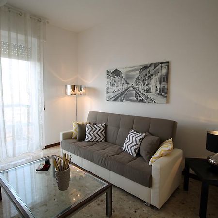 House Navigli Apartment Милано Екстериор снимка